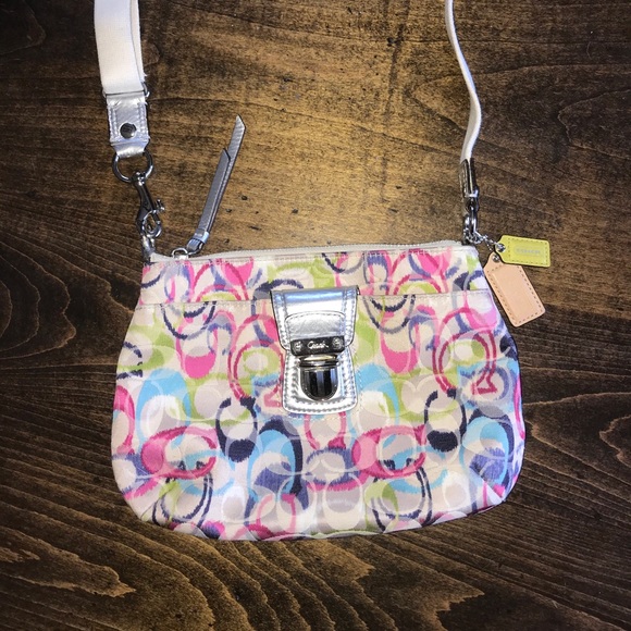 Great condition colourful shoulder coach bag ! - Picture 1 of 4